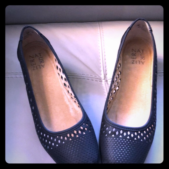 naturalizer brina wedge pump